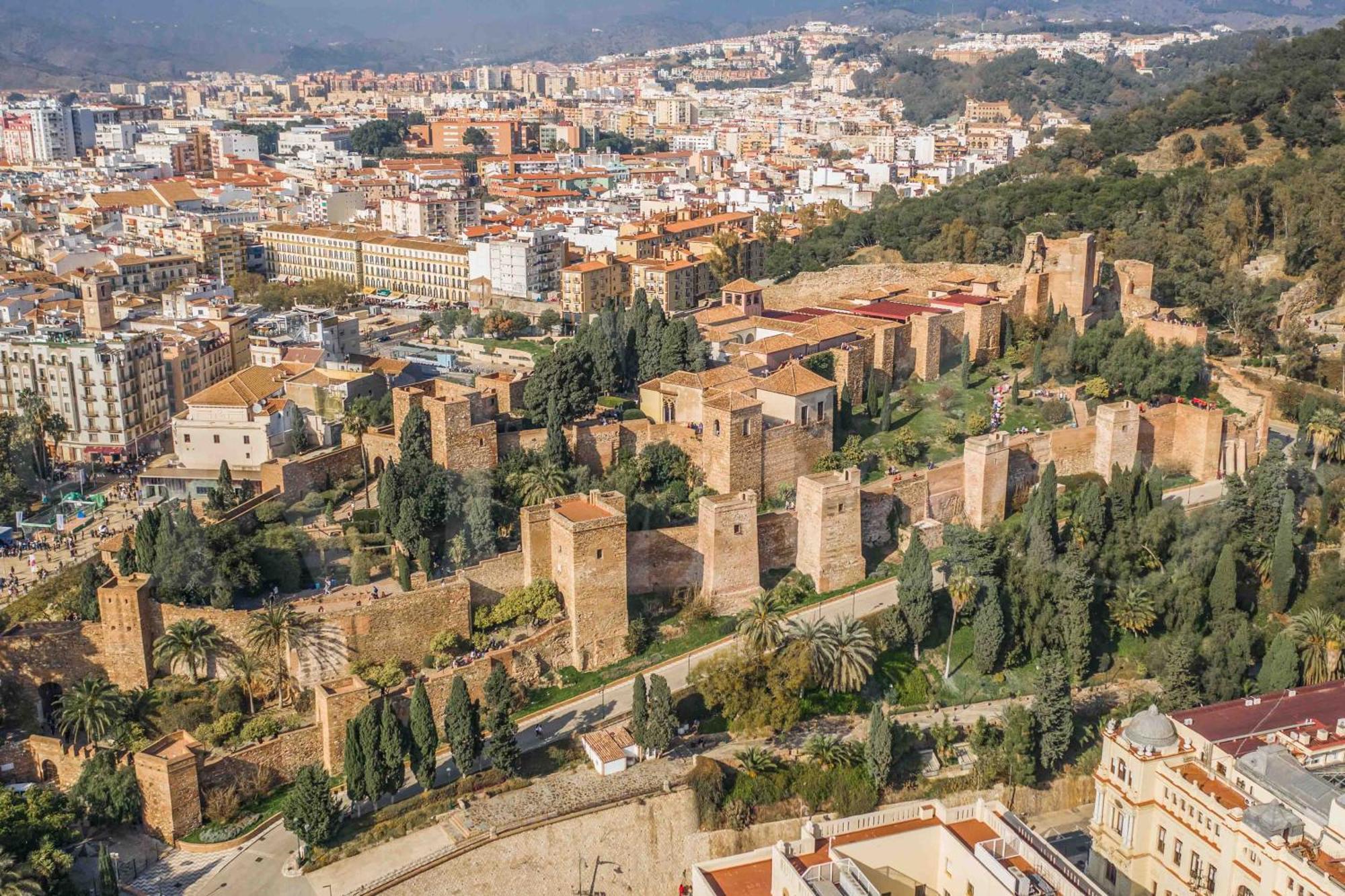 Apartamento Idyllic&spacious W/ Parking - Center Málaga
